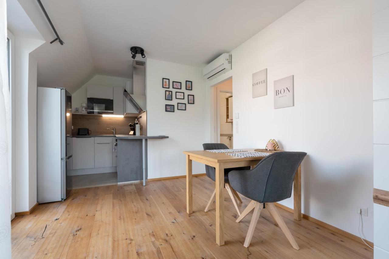 Gruene Ruhelage, 20 Minuten Ins Zentrum Und Parkgarage Vienna Exterior photo
