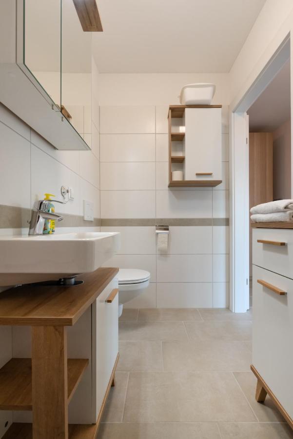 Gruene Ruhelage, 20 Minuten Ins Zentrum Und Parkgarage Vienna Exterior photo